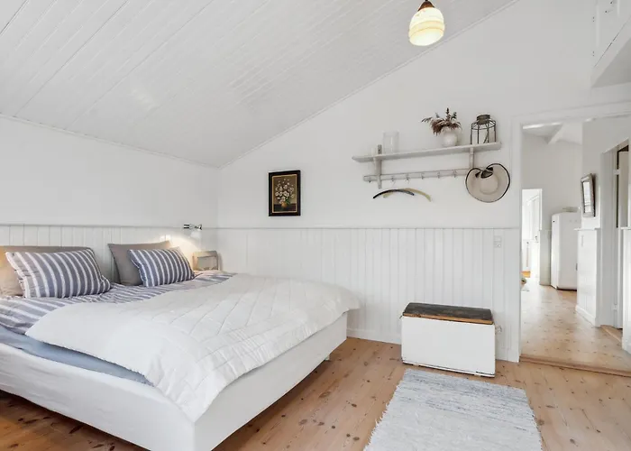 Holiday home Gorgeous In With Kitchen *