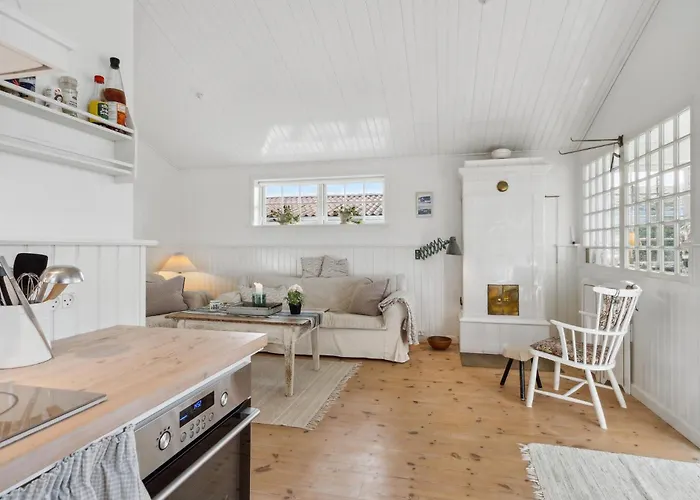 Gorgeous In With Kitchen